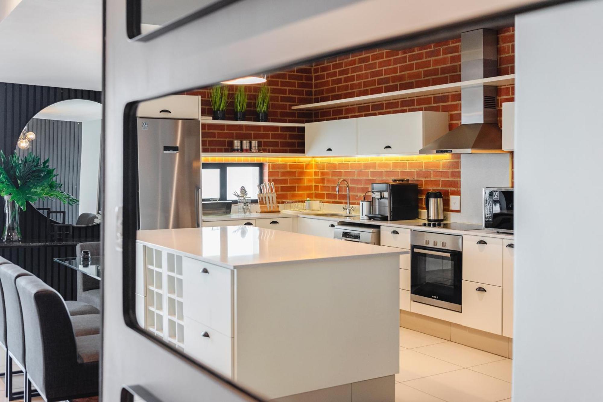 Cag The Vantage Rosebank Apartment Johannesburg
