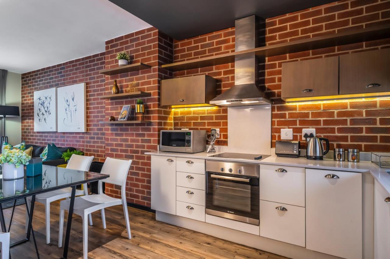 Apartment Cag The Vantage Rosebank Johannesburg