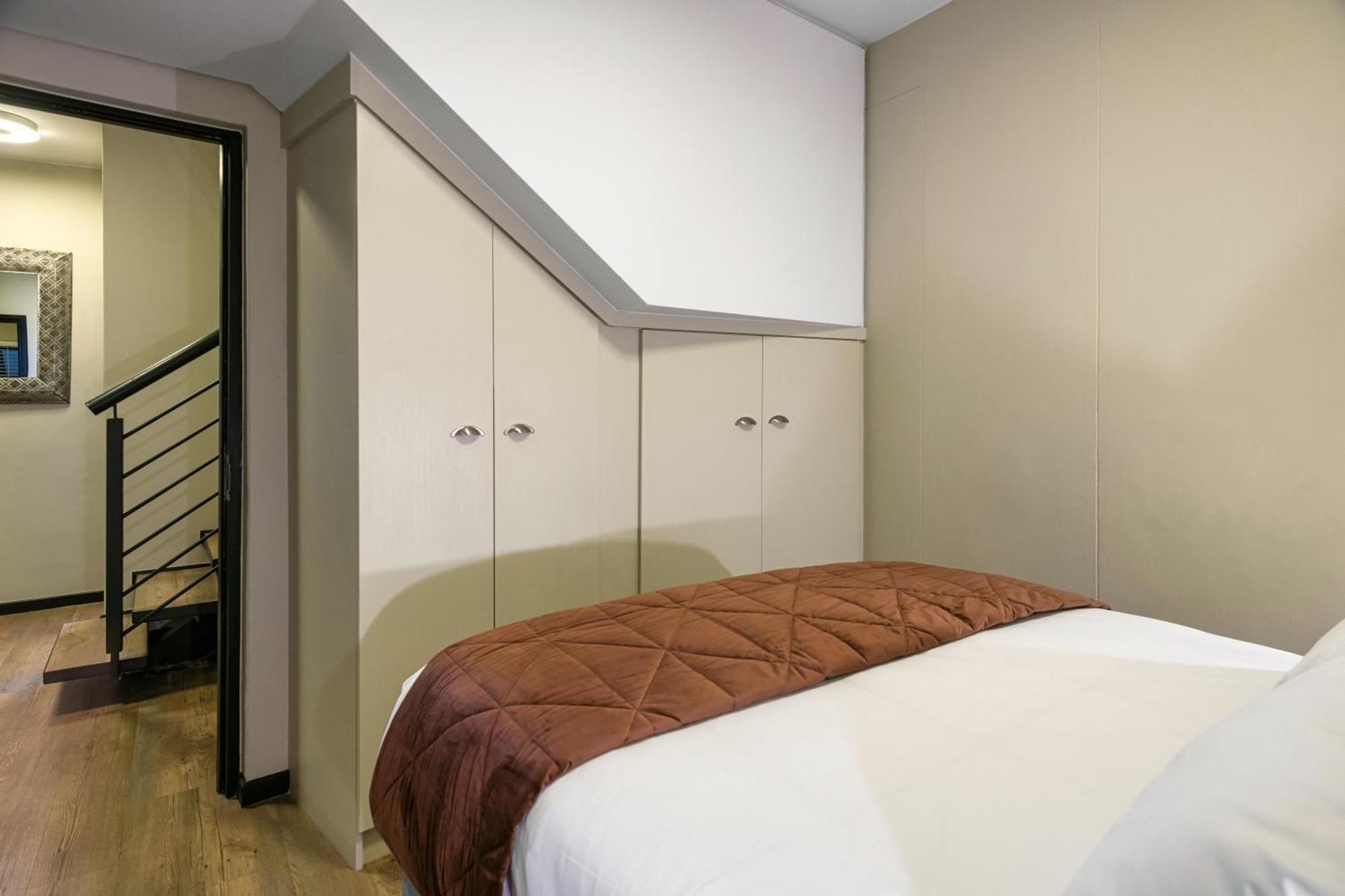 Apartment Cag The Vantage Rosebank *